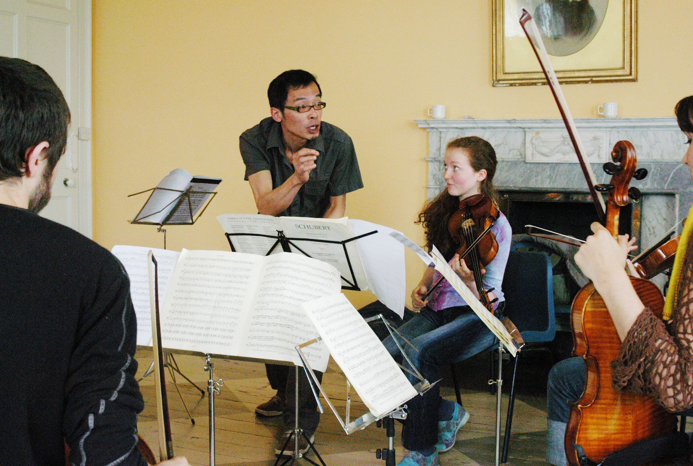 Leslie Tan of T'ang Quartet giving masterclass 2006