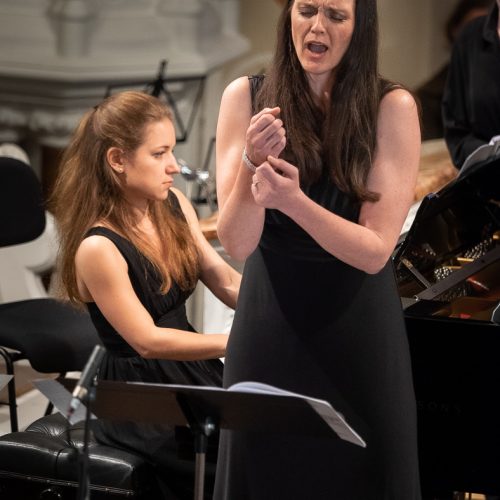 Caroline Melzer and Vera Kooper of Delta Piano Trio