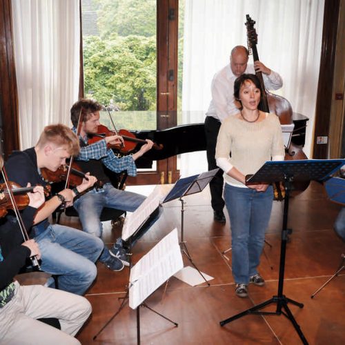 Charlotte Riedijk with members of Danish Quartet and Dominic Dudley on double bass