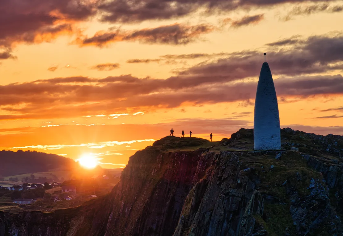 Baltimore Beacon Tourism Ireland : Joshua Hannah