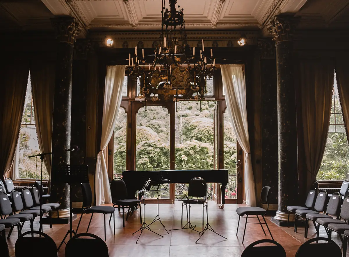 Bantry House Library