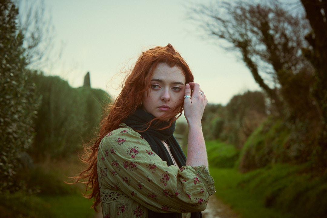 Image of musician Julianne Quirke in nature